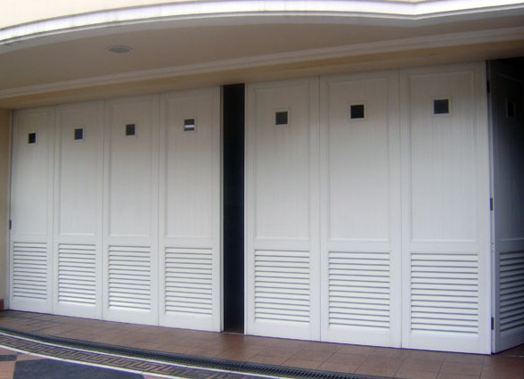 89 Model  Pintu  Garasi  Mobil dari Besi  dan Kayu Minimalis 