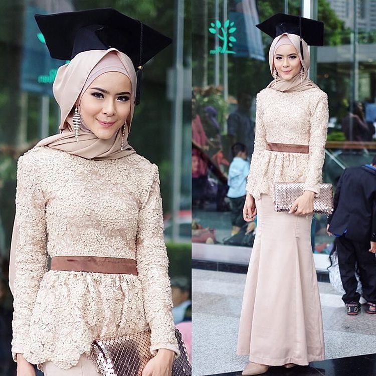 30+ model kebaya wisuda hijab modern cantik favorit mahasiswi