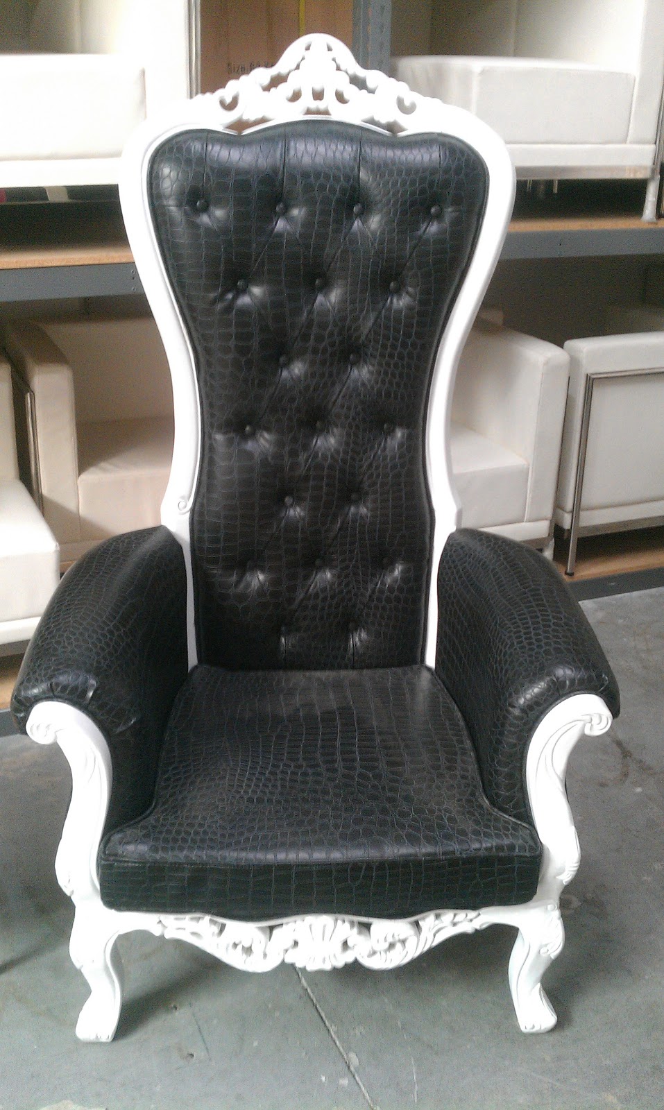 The Mod Spot: New Rental Kings Chairs - Thrones