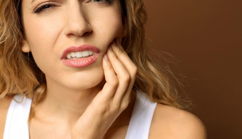 Basit diş ağrılarından kurtulmanın yolları