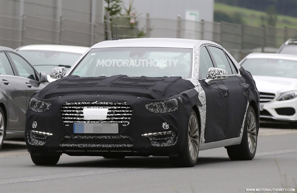 2017 Genesis G70 testing in German 