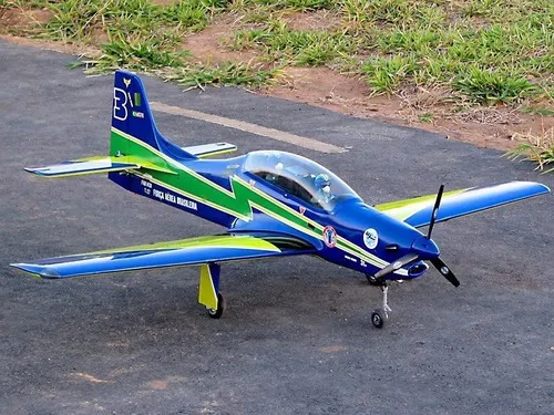 Exemplo de aeromodelismo: não parece ser um avião de verdade?