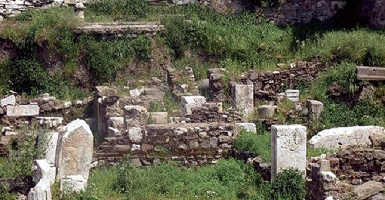 Near East: Archaeopark in İzmir used as dumping ground