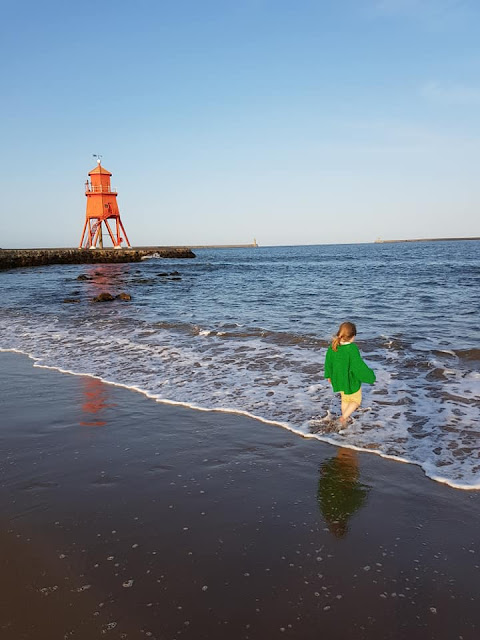 Herd Groyne Lighthouse