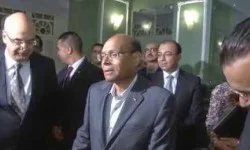 Moncef Marzouki participe à l'emprunt national