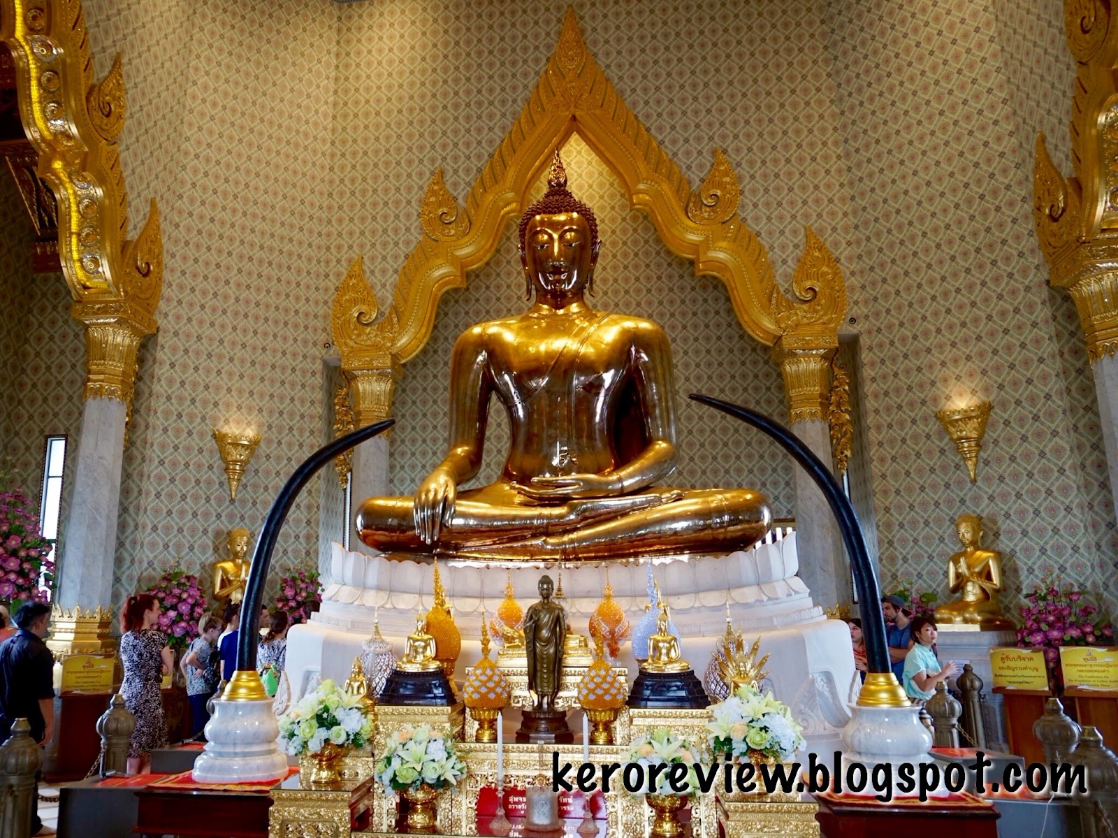 รีวิว สักการะหลวงพ่อทองคำ วัดไตรมิตรวิทยาราม กรุงเทพฯ Review Wat Trai Mit (Golden Buddha Temple), Bangkok, Thailand.