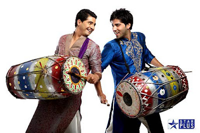 Naitik with Ranbeer in star parivaar awards 2010