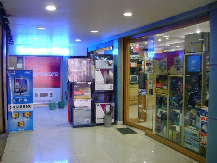 Susahnya Mencari Toko  Komputer Dan Laptop Online di 