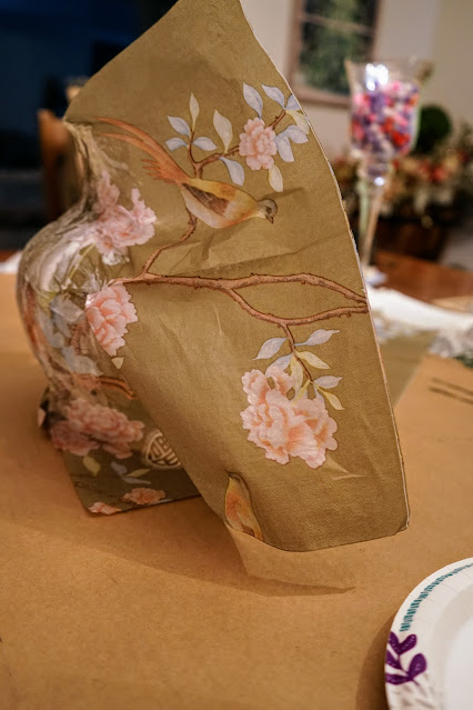 How to decoupage a vase