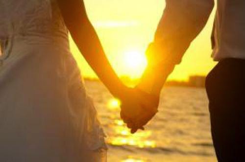 Online Dating Love Start With A First Move