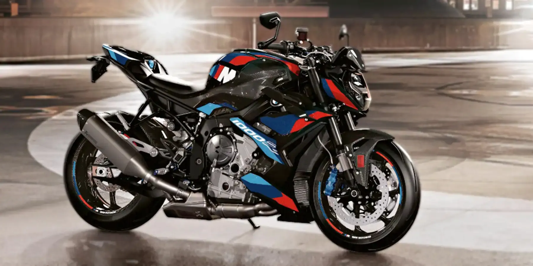 BMW M1000R Front