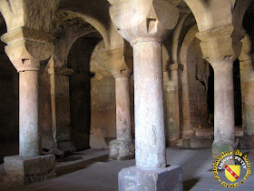 NORROY-LE-VENEUR (57) - L'église Saint-Pierre (intérieur) - Crypte romane