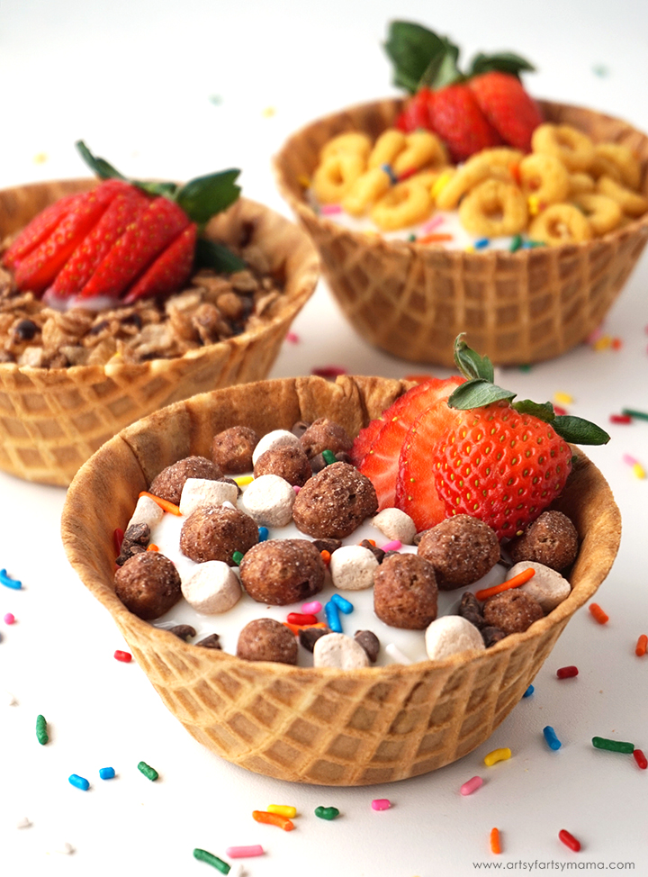 Healthy Breakfast Sundaes are a delicious way to brighten up your day!