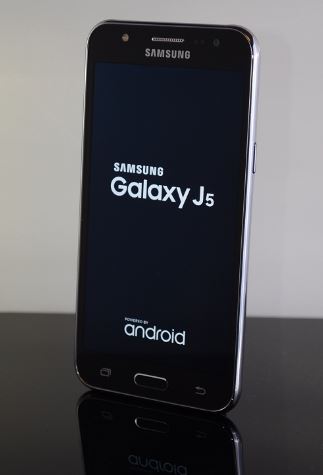 Biaya Ganti LCD Samsung Galaxy J5 - ARAHMATH CELL