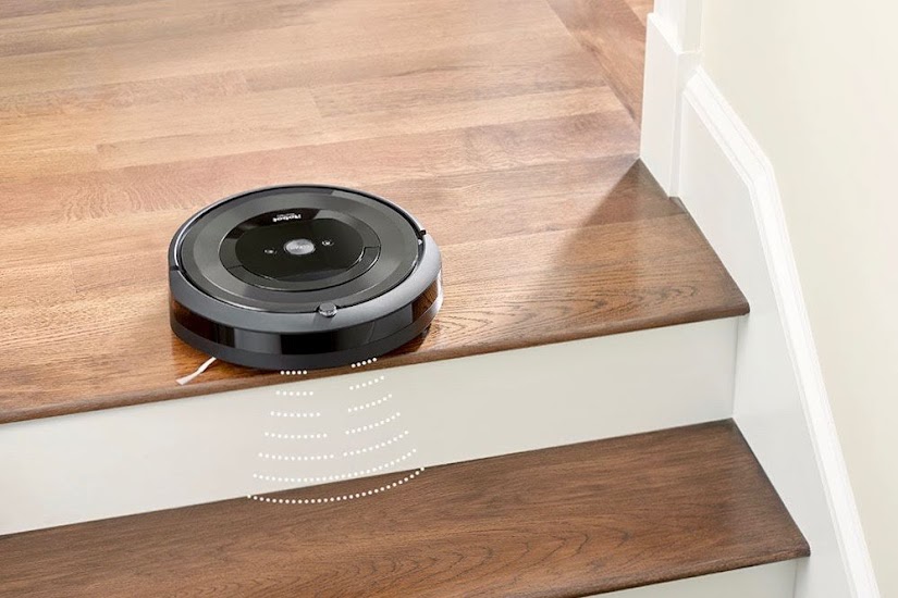 Robot aspirador Roomba e5 en las escaleras