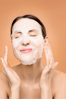 How to Moisturize your skin in winters