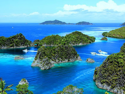 8 Objek Wisata Terbaik dan Terkenal di Papua Barat