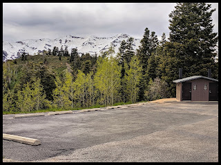 Parking and Restrooms at the Devil's Kitchen Trailhead