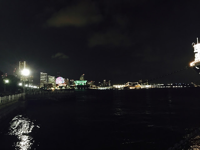山下公園から一望する横浜みなとみらいの夜景