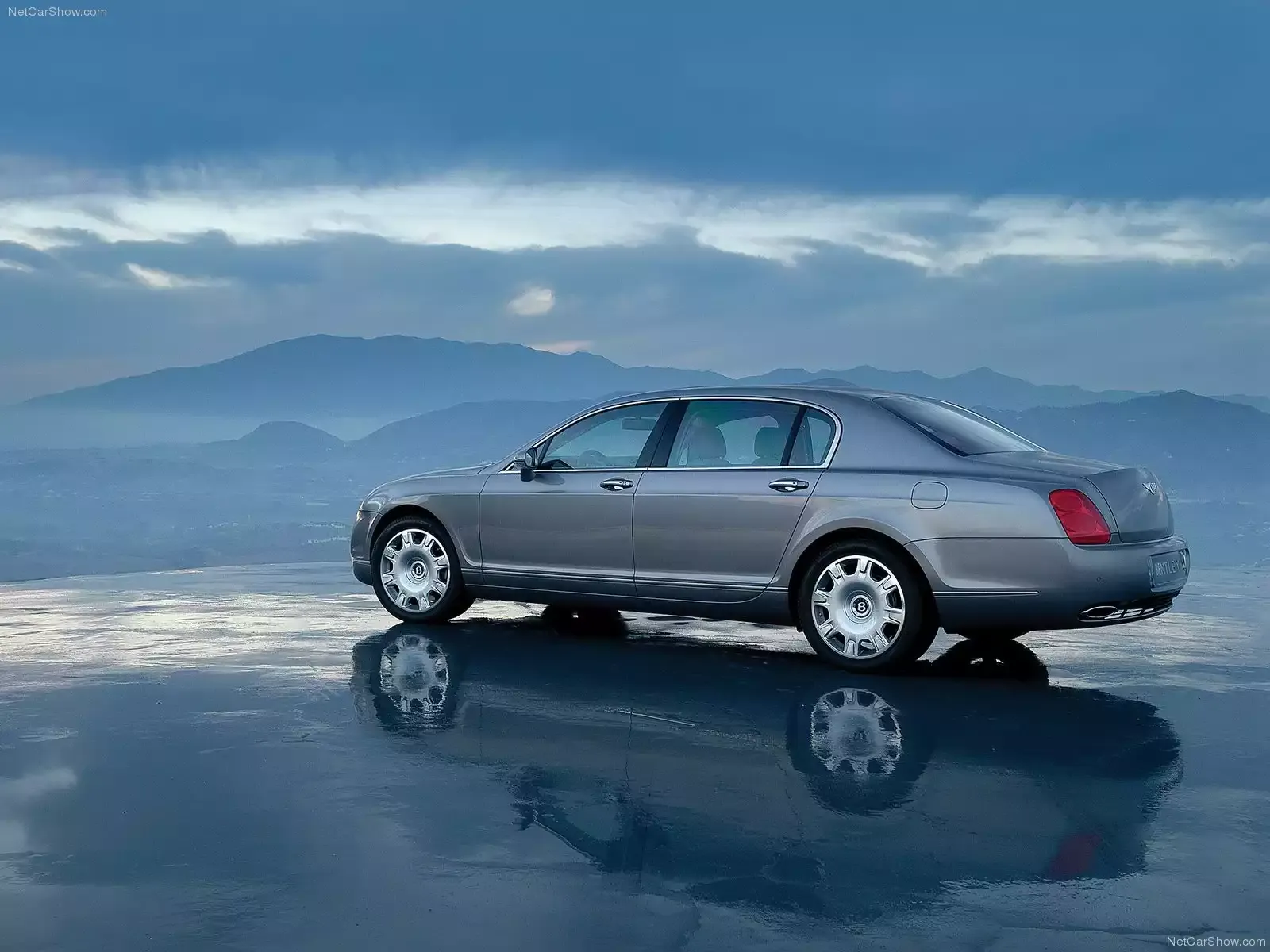 Hình ảnh xe ô tô Bentley Continental Flying Spur 2005 & nội ngoại thất