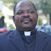 Padre Gratien: il sacerdote congolese rompe il silenzio e resta sotto torchio sette ore