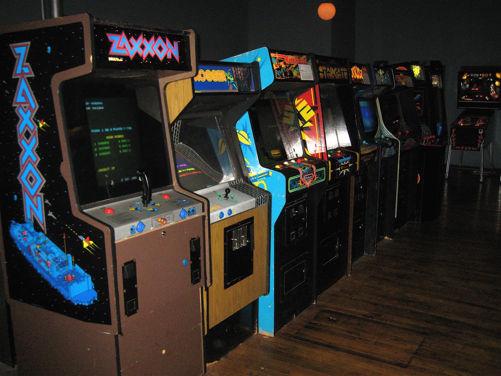 Arcade Game Vintage - Big Teenage Dicks