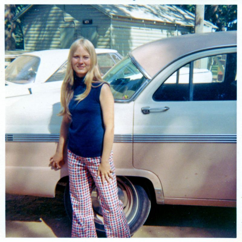 30 Found Snaps That Defined the 70's Fashion Styles of Teenage Girls