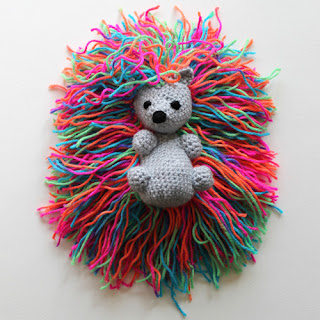 http://www.crochetforchildren.com/2016/08/HedgehogPunkWithTheRainbowSpines.html?m=1