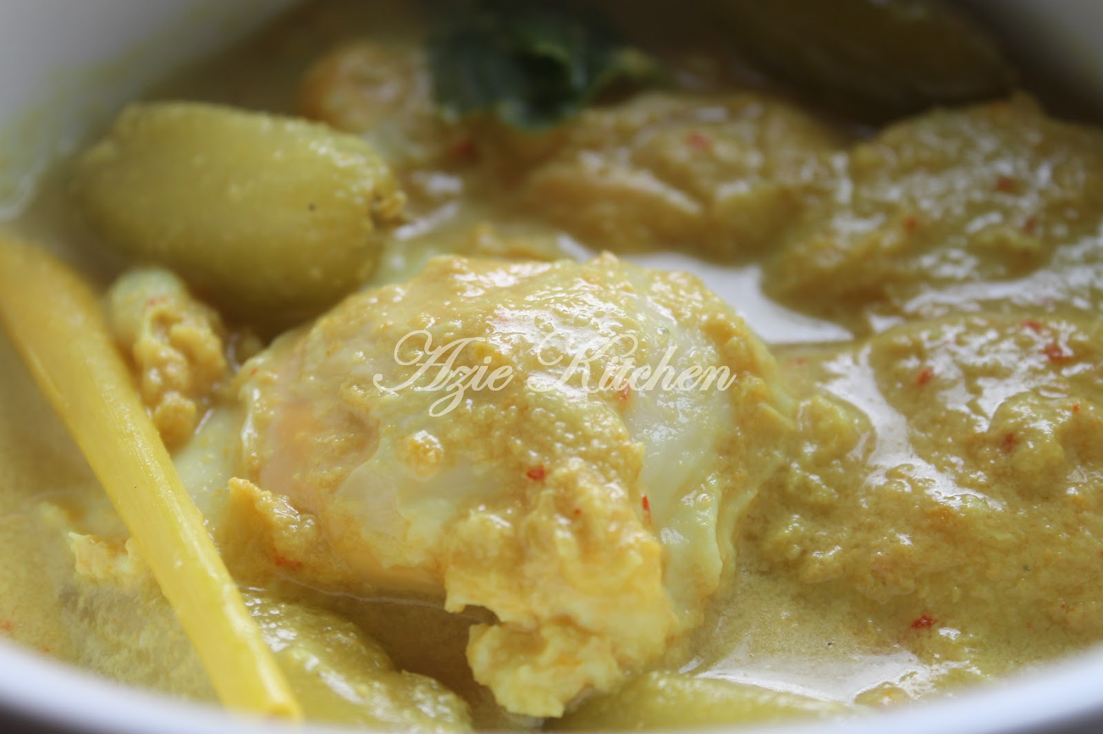 Masak Lemak Telur Itik Dengan Belimbing Buluh Azie Kitchen