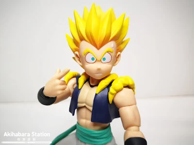 Super Saiyan Gotenks de Dragon Ball Z - Tamashii Nations