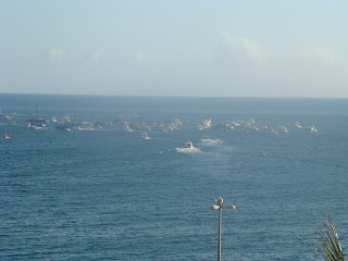 Depois de um dia de muitas oferendas os balaios foram levados para  o mar