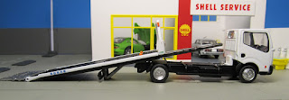 Tomica Limited Vintage NEO LV-N144a Nissan Atlas Hanamidai  Safety Loader 