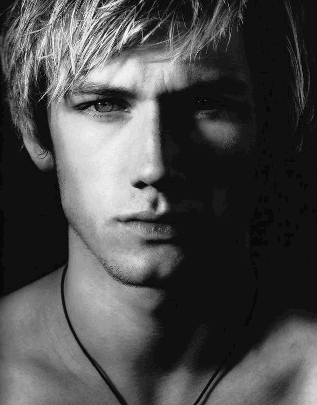 alex pettyfer model pictures. actor Alex Pettyfer right?