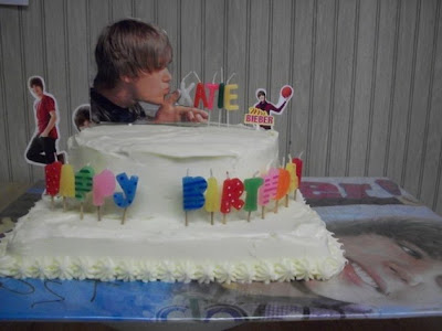 pictures of justin bieber birthday cakes. Justin Bieber Birthday