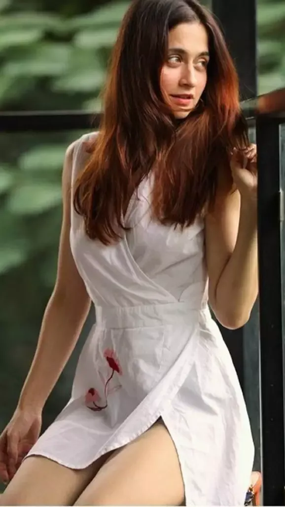 sanjeeda shaikh short white dress