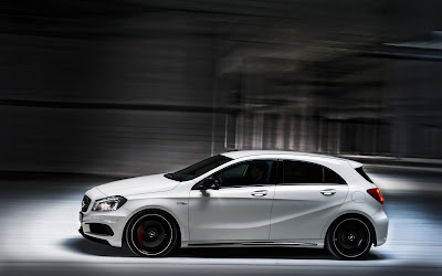 2014 Mercedes-Benz A45 AMG