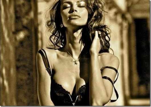 hot-madalina-ghenea-640-03-2