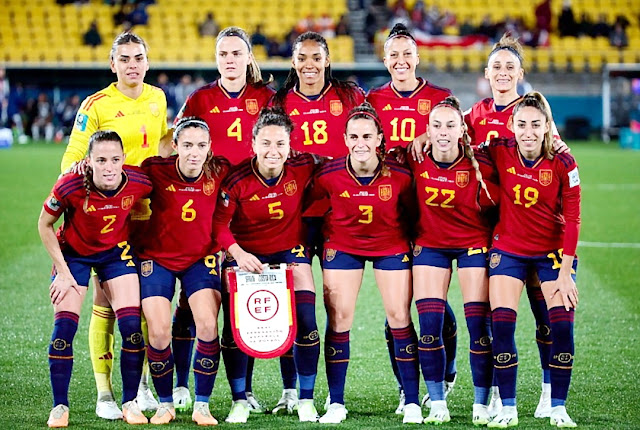 SELECCIÓN DE ESPAÑA FEMENINA. Temporada 2022-23. Misa Rodríguez, Irene Paredes, Salma Paralluelo, Jenni Hermoso, Esther González. Ona Batlle, Aitana Bonmatí, Ivana Andrés, Teresa Abelleira, Athenea Del Casdtillo y Olga Carmona, SELECCIÓN DE ESPAÑA FEMENINA 🆚 SELECCIÓN DE COSTA RICA FEMENINA 3⚽0 Viernes 21/07/2023, 9:30 horas. Copa del Mundo femenina de la FIFA Australia y Nueva Zelanda 2023, Grupo C, jornada 1. Wellington, Nueva Zelanda, estadio Regional: 22.966 espectadores. GOLES: ⚽1-0: 21’, Valeria Del Campo, en propia meta. ⚽2-0: 23’, Aitana Bonmatí. ⚽3-0: 27’, Esther González.