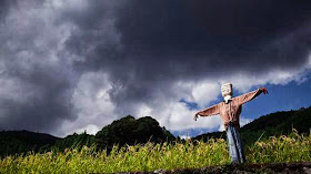 Kisah Seram Hantu Orang-Orangan Sawah Memburuku