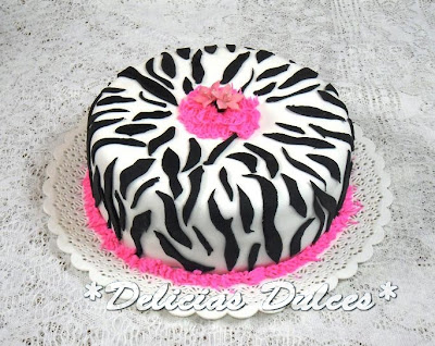 TORTA ANIMAL PRINT CEBRA COD 0001 Publicado por Equipo Delicias Dulces 