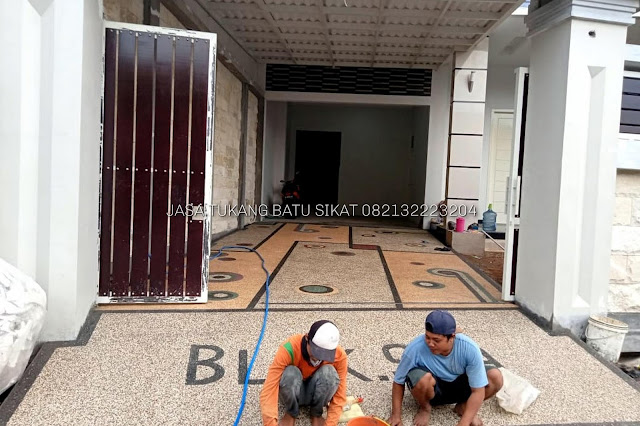 JASA TUKANG BATU SIKAT BSD, JASA TUKANG BATU SIKAT JABODETABEK, JASA PEMBUATAN BATU SIKAT BSD, JASA PEMASANGAN BATU SIKAT BSD, JASA TUKANG KORAL SIKAT BSD, JASA TUKANG AMPYANGAN BSD, JASA PEMBUATAN LANTAI CARPORT BSD, JASA PEMASANGAN LANTAI CARPORTA BATU SIKAT BSD, HARGA PEMASANGAN BATU SIKAT PER METER DI BSD,