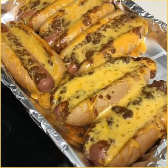 Easy Oven Baked Chili Hot Dogs Recipe