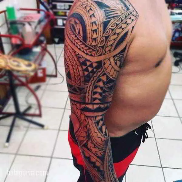 Imagen de un Tatuaje tribal para hombre