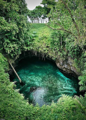 To Sua Ocean Trench