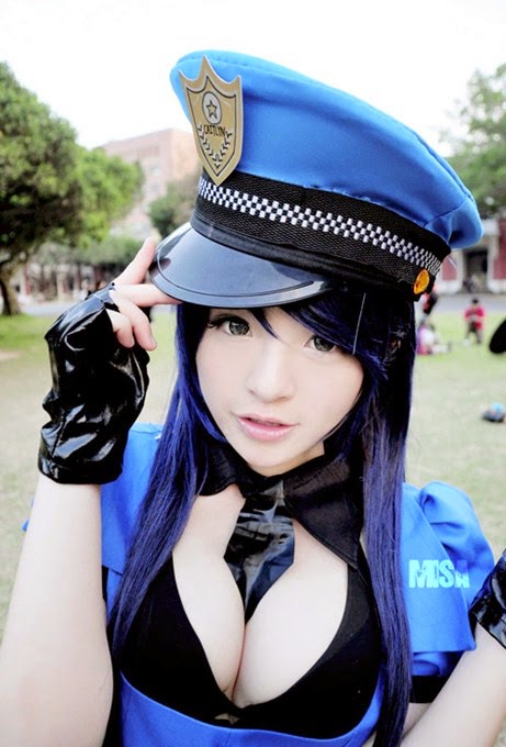 [Cosplay] Police woman