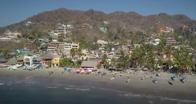 Playa La Manzanilla en Cruz de Huanacaxtle vista aerea