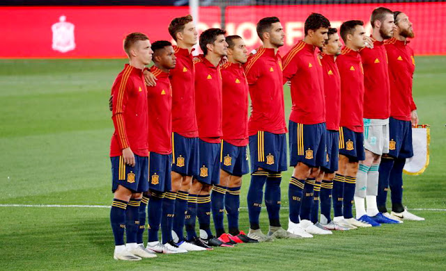 SELECCIÓN DE ESPAÑA. Temporada 2020-21. Dani Olmo, Ansu Fati, Pau Torres, Gerard Moreno, Thiago Alcántara, Mikel Merino, Rodri, Jesús Navas, Reguilón, De Gea y Sergio Ramos. SELECCIÓN DE ESPAÑA 4 SELECCIÓN DE UCRANIA 0. 06/09/2020. Liga de Naciones de la UEFA, Grupo 4, jornada 2. Valdebebas, Madrid, estadio Alfredo Di Stéfano, partido sin público. GOLES: 1-0: 3’, Sergio Ramos, de penalti. 2-0: 29’, Sergio Ramos. 3-0: 32’, Ansu Fati. 4-0: 84’, Ferran Torres.