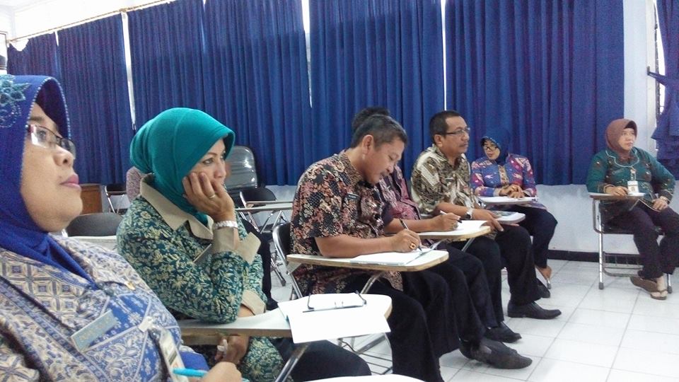 Balatrans dan Penca: Belajar Bahasa Inggris Demi 