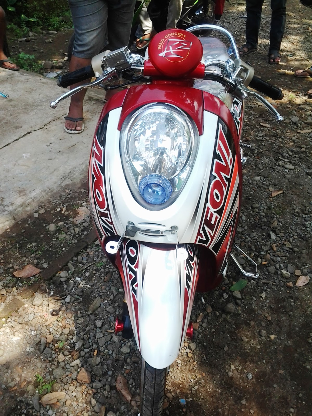 Kangfaeg Motor Airbrush Honda Scoopy Simple Modif