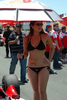 Sexy Umbrella Girls in Sentul Circuit Indonesia